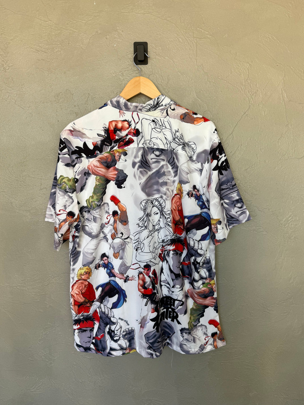 Street Fighter Button Up