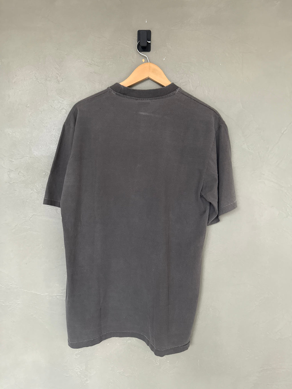 Kiss Tee