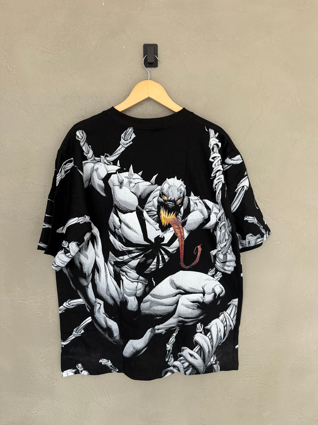 Anti-venom AOP
