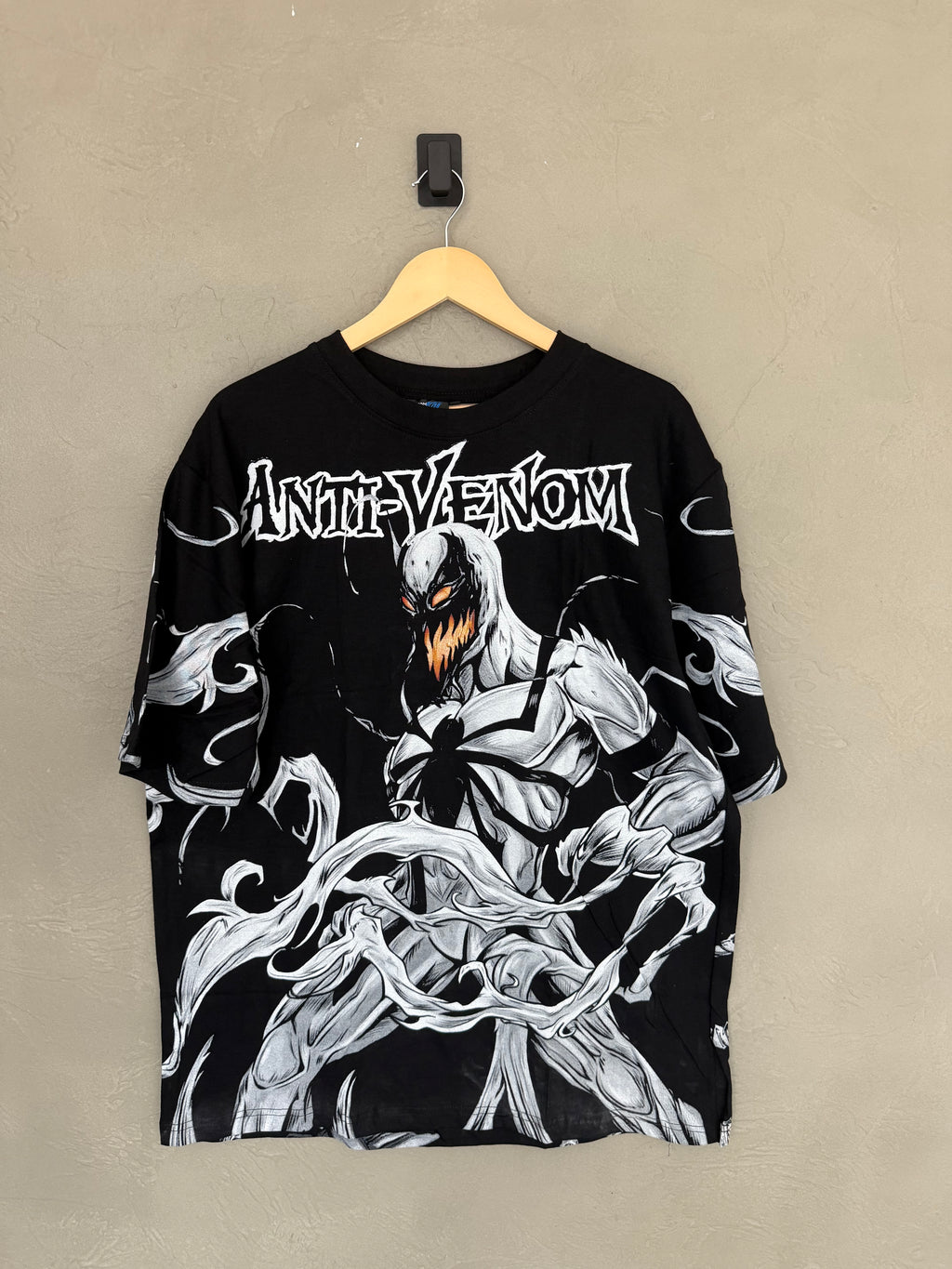 Anti-venom AOP