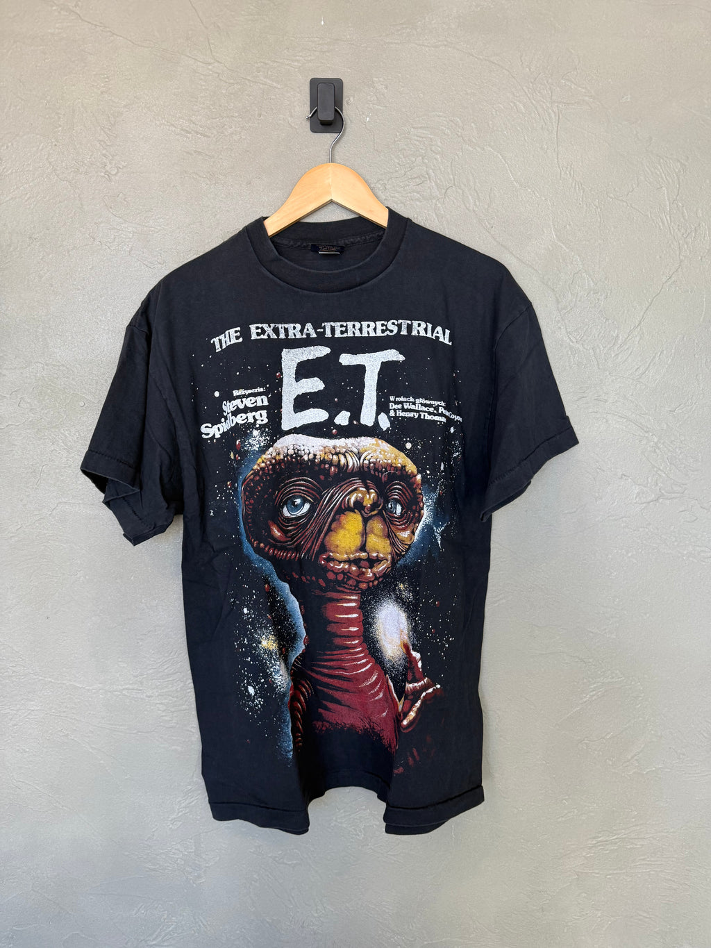 E.T. Tee