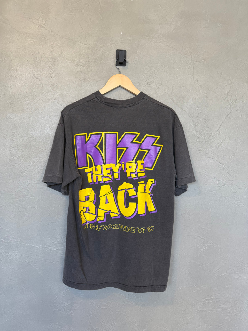 Kiss They’re Back Tee